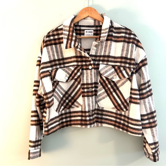 CI SONO Camel Plaid Cropped Shacket. Size Large. - Picture 1 of 9